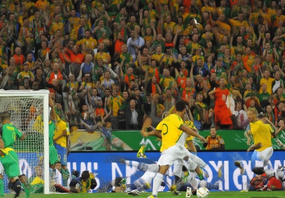 2010世界杯：巴西vs荷兰 四强战逆转经典之战